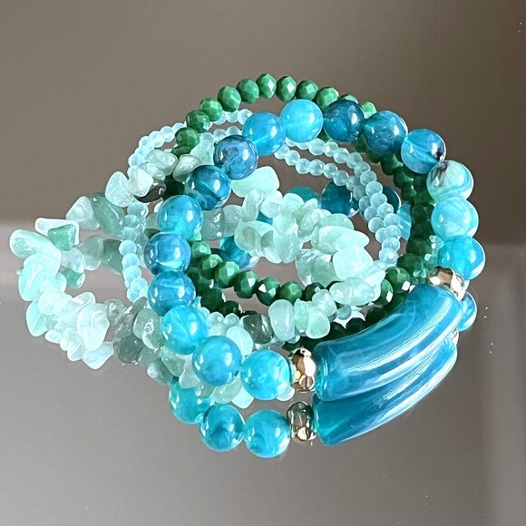 Charmze Stackable Set of Four Stretch Beaded Bracelets Artisan Handmade - Picture 2 of 3